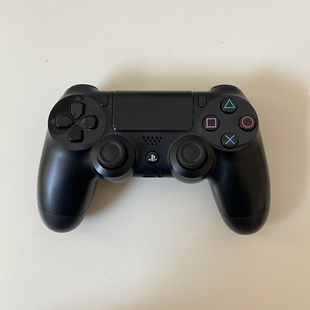 PS4 Controller